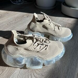 Grounds moopie beige trainer size 8